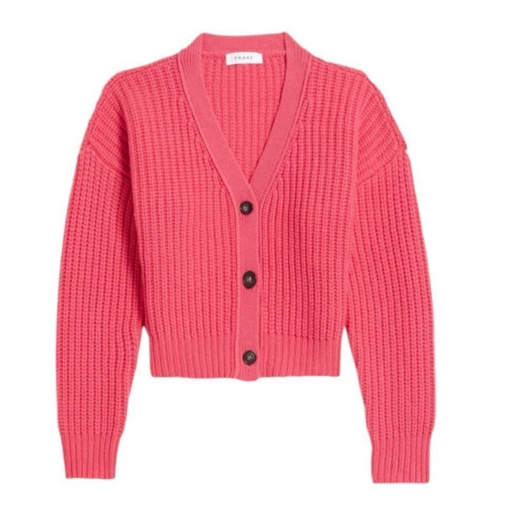 FRAME Chunky knit Merino Wool Cropped Cardigan in Pop Rose